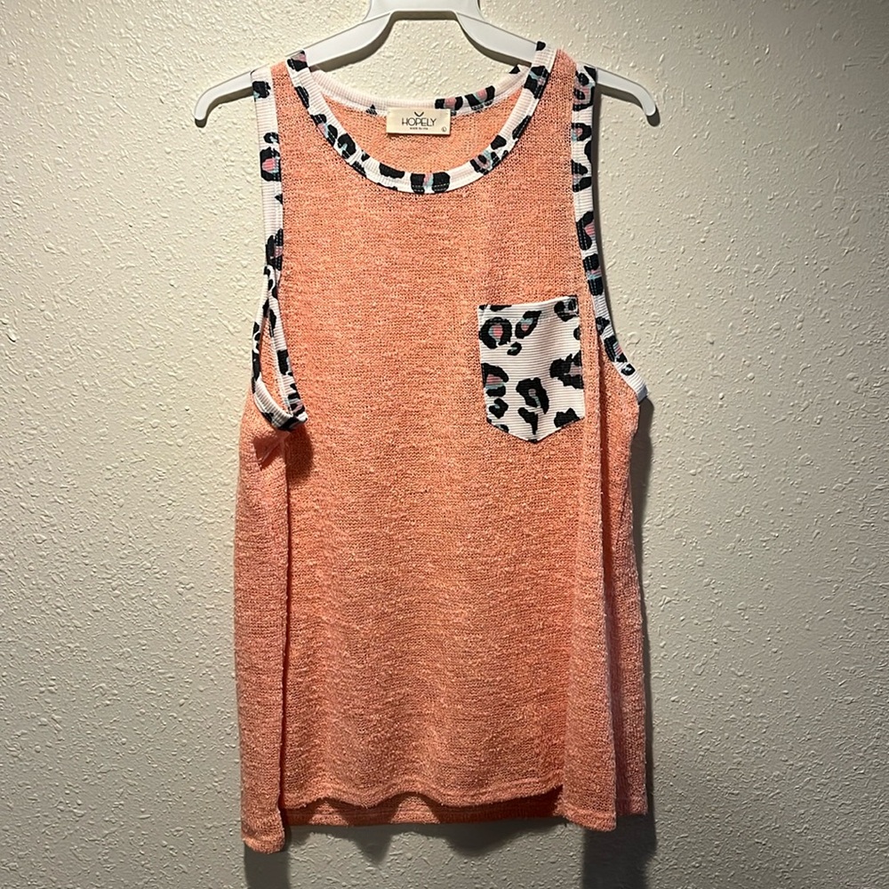 Peach cheetah printed tank-top